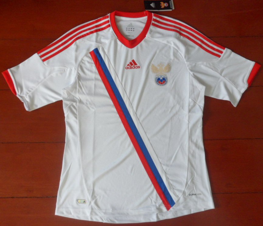 เสื้อฟุตบอล ทีมชาติรัสเซีย ชุดเยือน ชุดลุยศึกยูโร 2012 ใหม่ M-Size / RUSSIA Football Shirt Away Kit EURO 2012 Jersey NEW M-Size