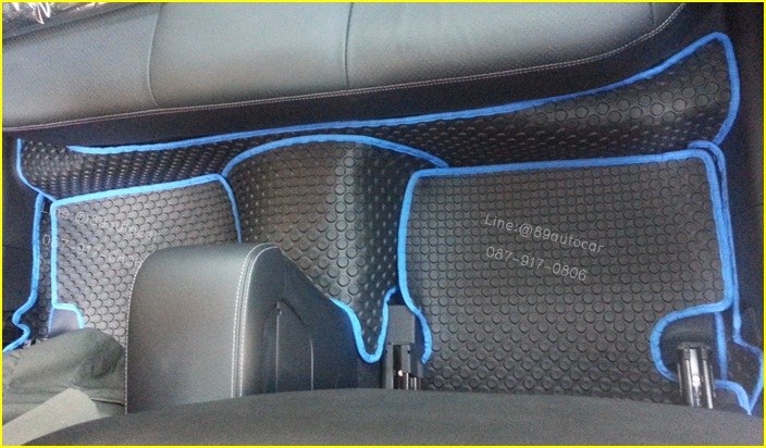 ขายยางปูพื้นรถเข้ารูป Mitsubishi Lancer EX ลายกระดุมสีดำขอบฟ้า