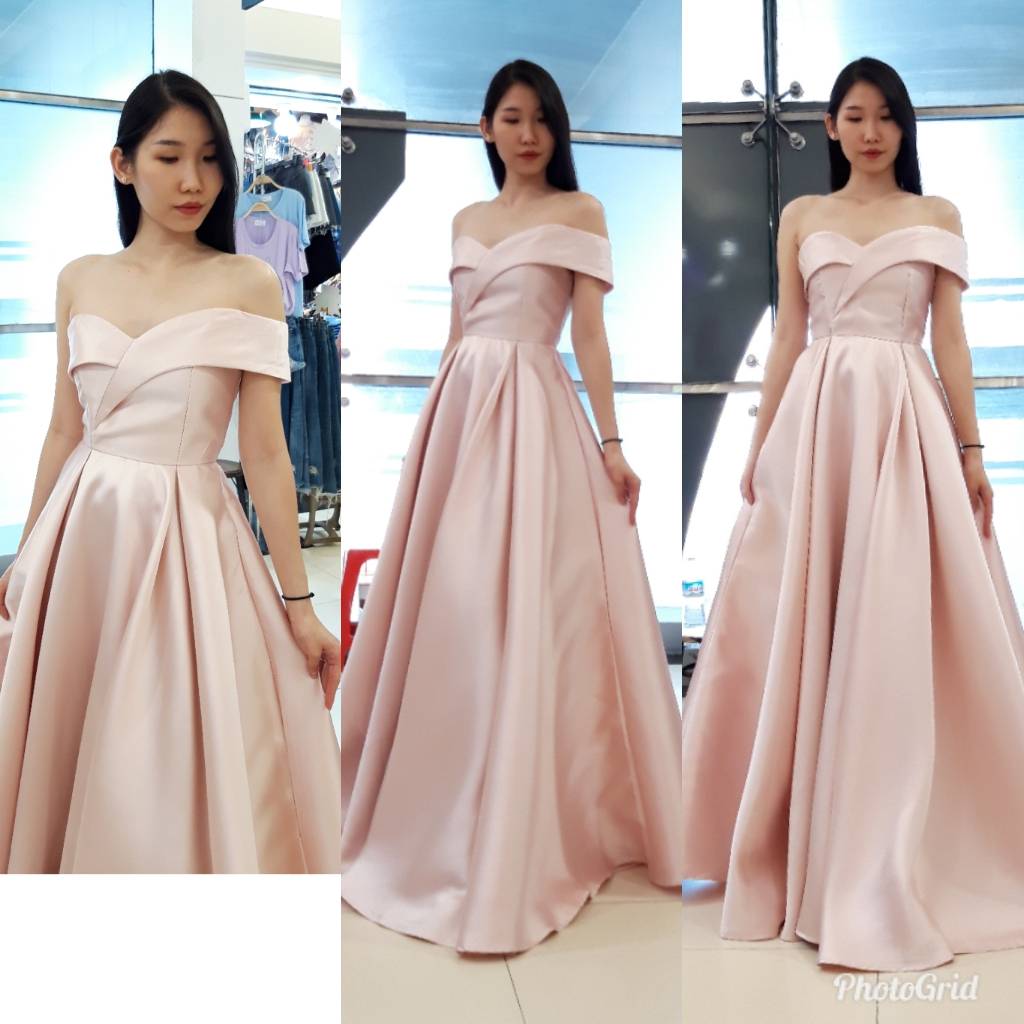 ชุดเพื่อนเจ้าสาว สีชมพู รวมแบบ ตัวอย่าง สั่งสีและแบบอื่นๆได้ เช่า 500