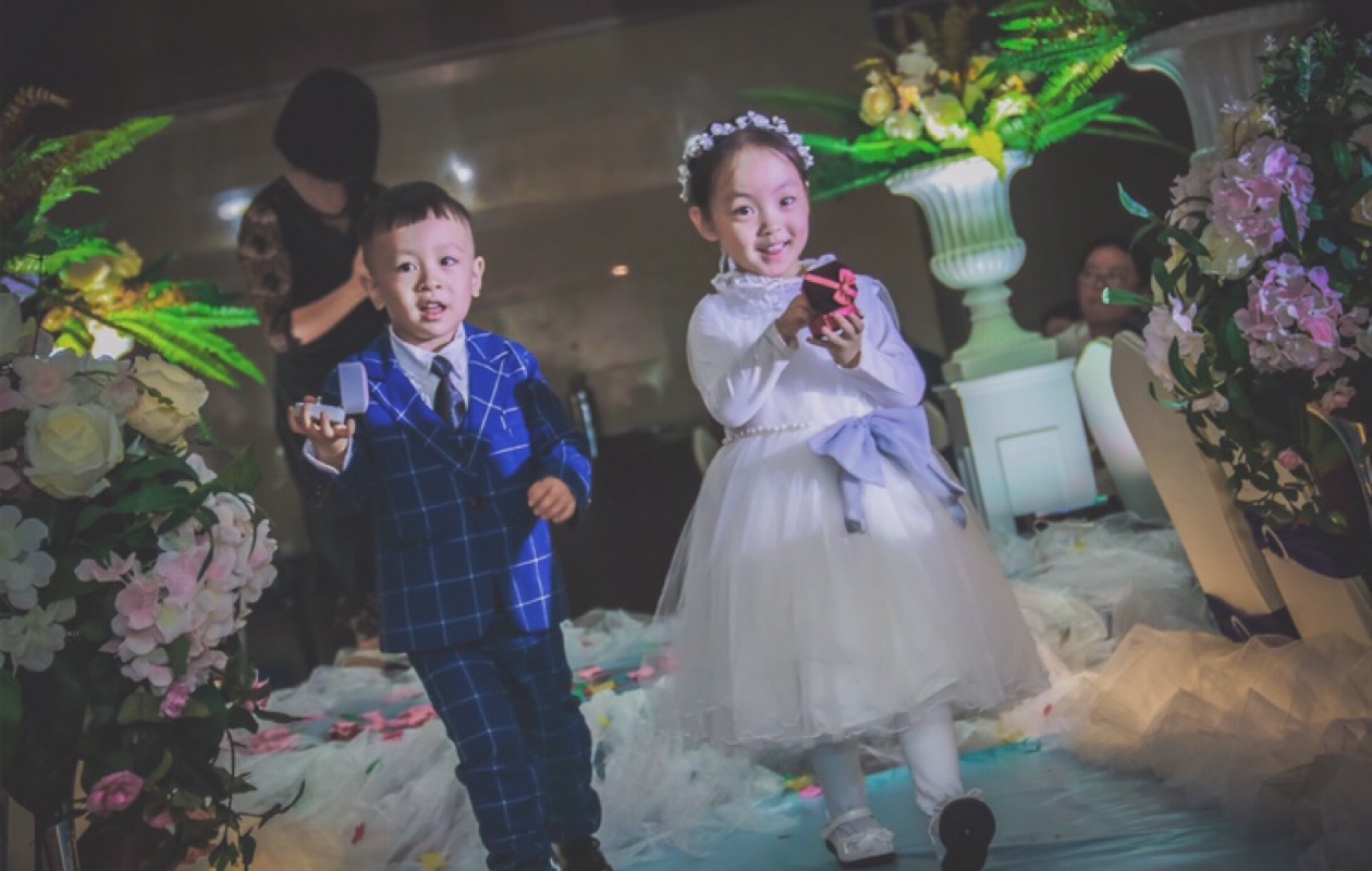 Pre-order ชุดสูทเด็กชาย สีน้ำเงินลายตาราง แบบเท่น่ารัก