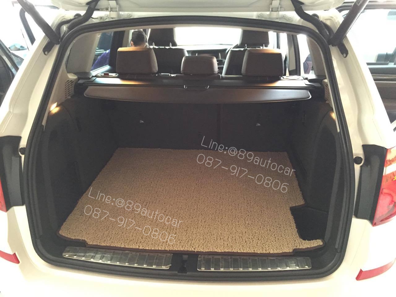 พรมไวนิลปูพื้นรถยนต์ BMW X3 สีครีมขอบครีม