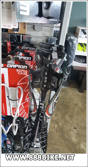 ขากระติกคาร์บอน TRIGON CARBON BOTTLE CAGE