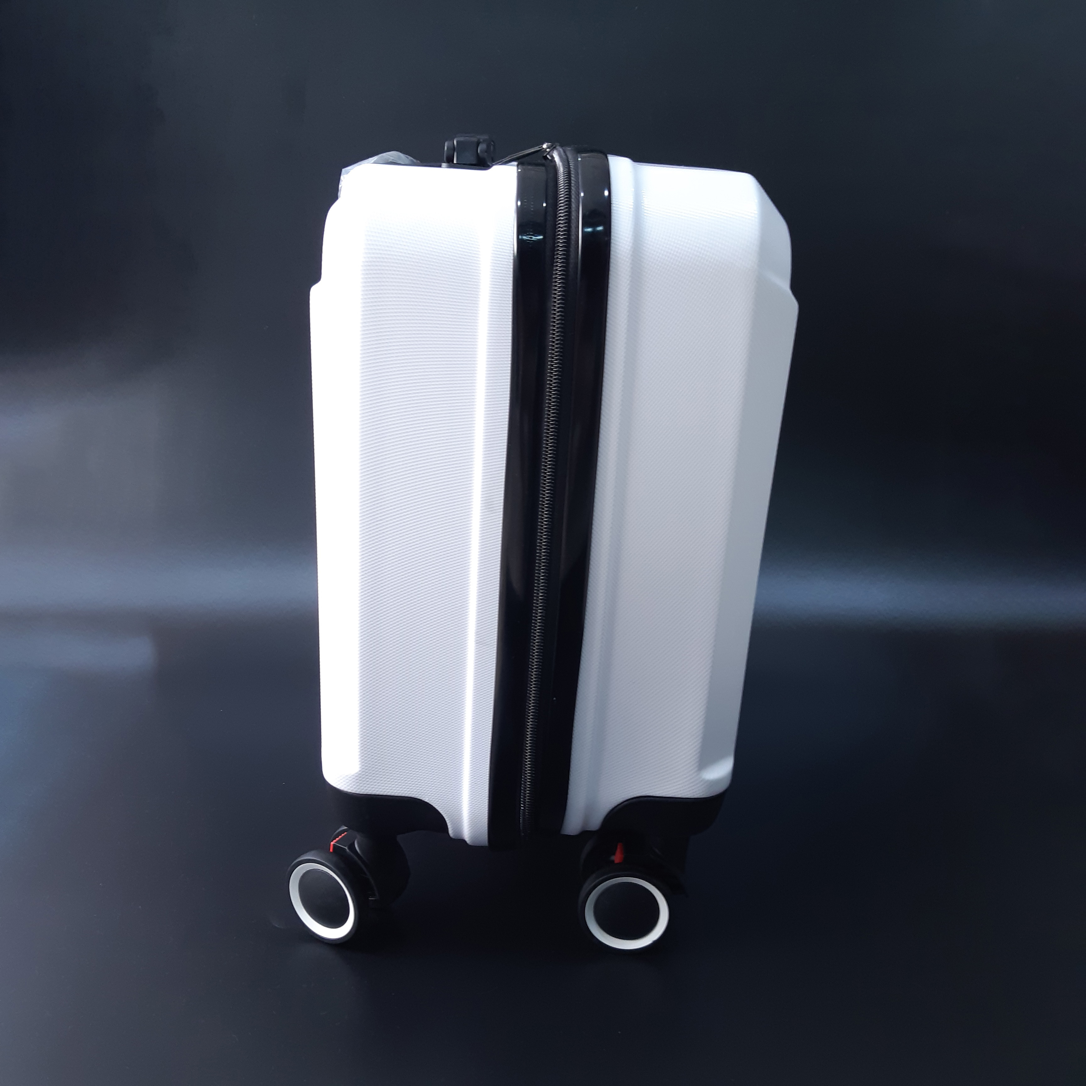 พิมพ์ UV กระเป๋าเดินทางล้อลาก