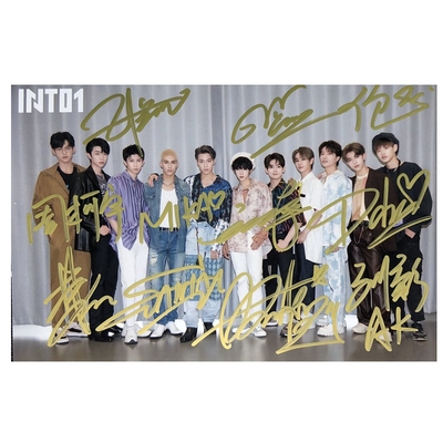 Photocard (6") พร้อมลายเซ็น INTO1 & CHUANG 2021