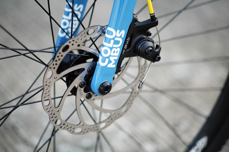 CINELLI ZYDECO LA LA สีฟ้า | จักรยานกราเวลเฟรมอลูมิเนียม Shimano Sora ชุดแต่งครบ ปั่นทางเรียบ-ลุยฝุ่นได้