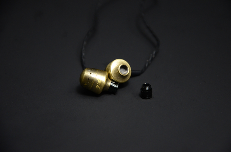 ขาย หูฟัง Knowledge Zenith GR (KZ GR) หูฟังบอดี้ทองเหลือง ถอดเปลี่ยน Filter เปลี่ยนบุคลิกเสียงได้ สุดยอดหูฟัง