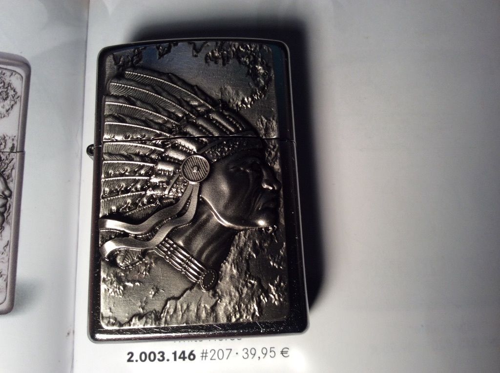 ไฟแช็ค Zippo ชายชนเผ่า อินเดียแดง "Zippo Indian Head Emblem #2003536 " แท้นำเข้า 100%