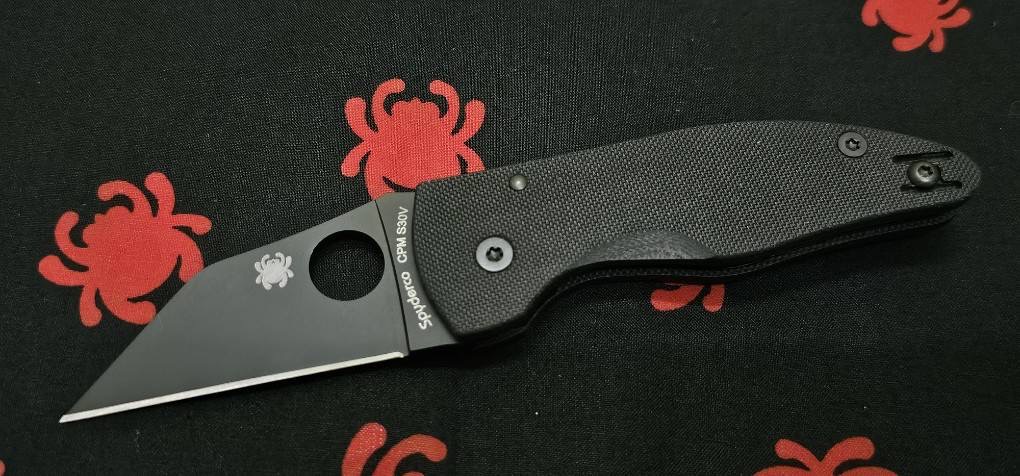 Spyderco Microjimbo Compression Lock Knife Black G-10 (2.5" Black)