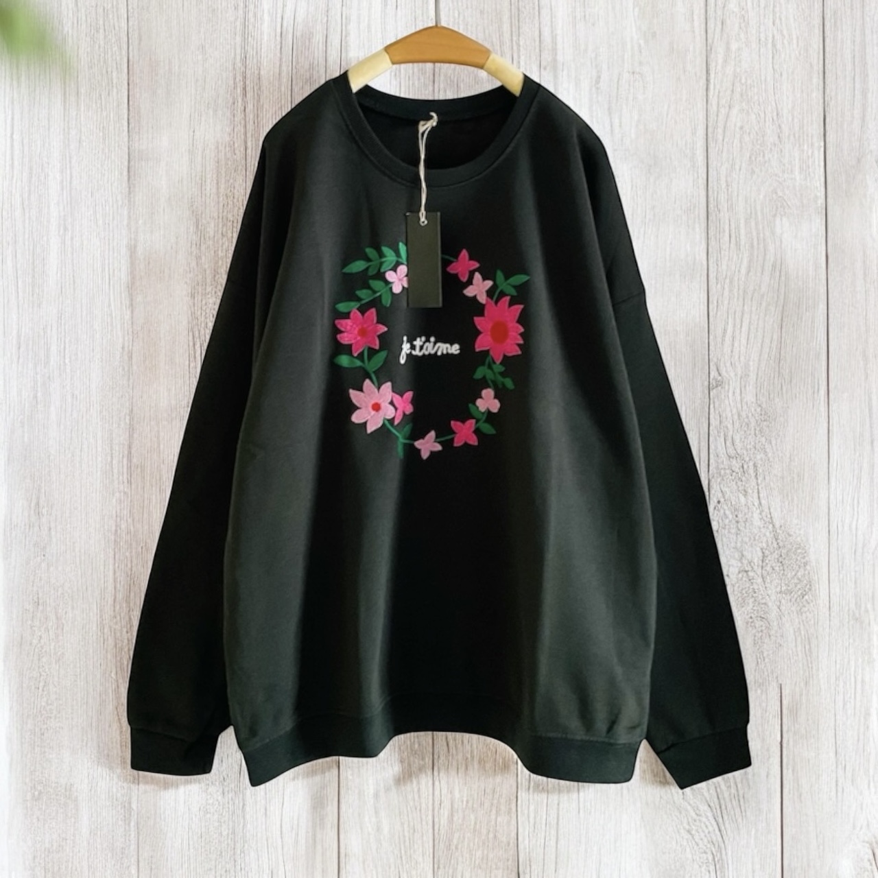 เสื้อยืดลายปักดอกไม้ 9am