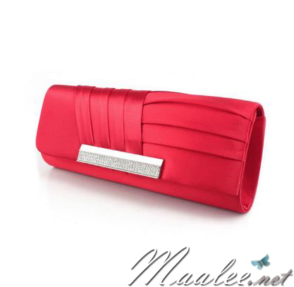พร้อมส่ง Evening Clutch กระเป๋าออกงาน สีแดง จับเดรปใส่ของได้เยอะจุใจ มาพร้อมสายโซ่ยาว