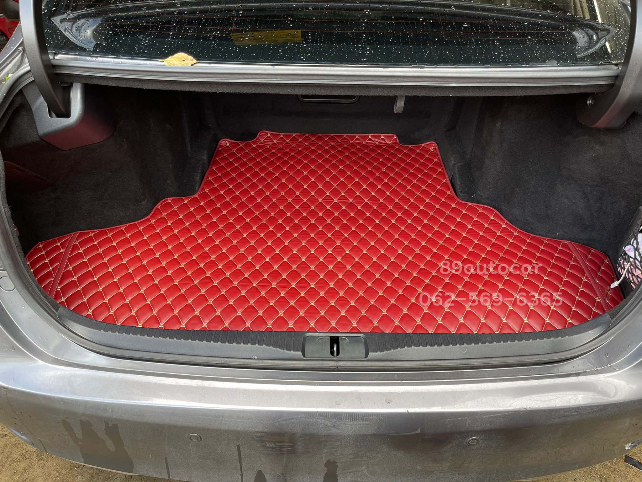 พรมในรถยนต์ Lexus GS250 2012 ปูพรม7D สีแดงไวน์ + ไวนิลดักฝุ่นสีน้ำตาล