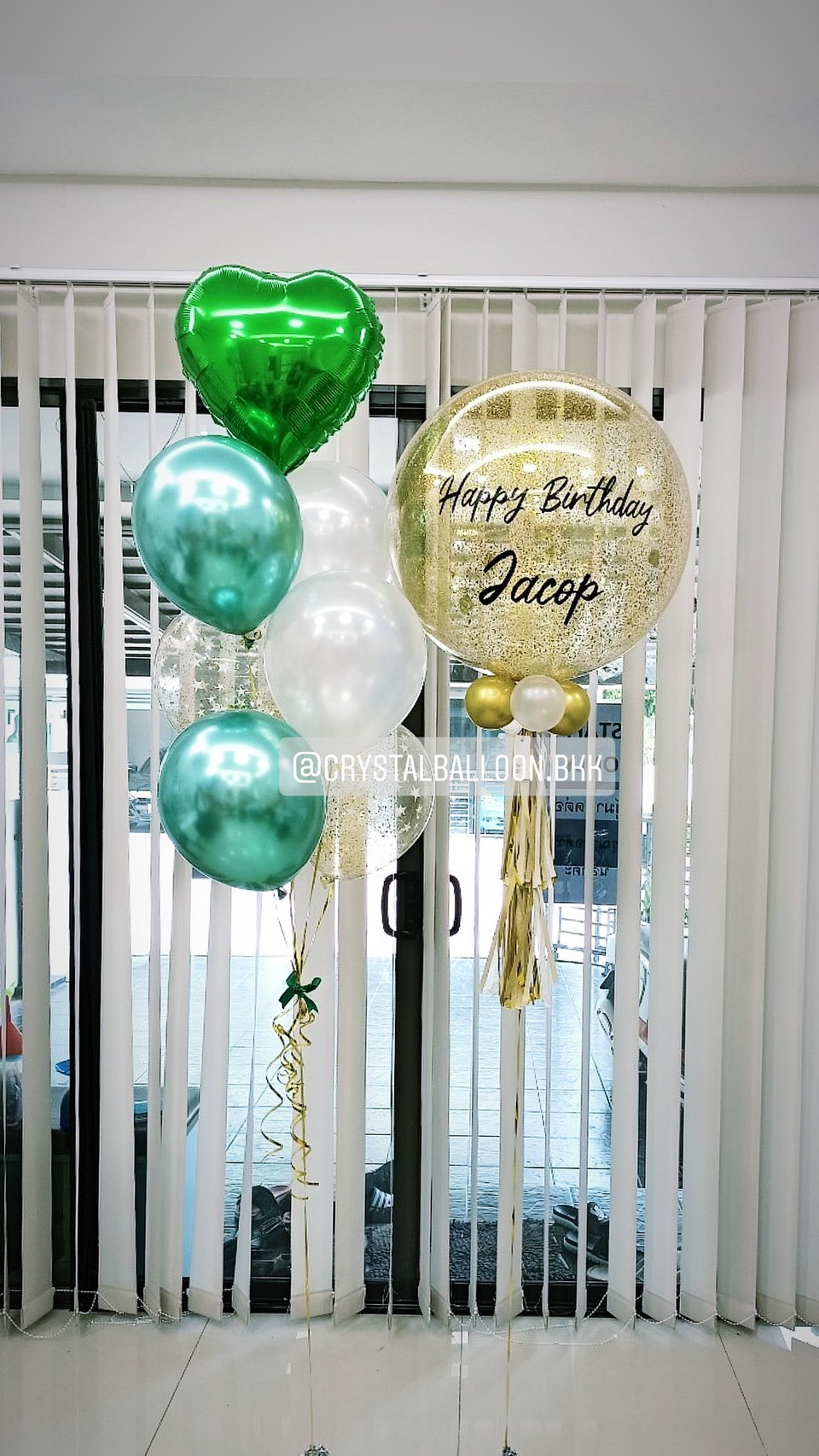 ลูกโป่ง วันเกิด Bubble ขนาด 24" พร้อม ช่อลูกโป่งฟอยล์หัวใจ ขนาด 18",ลูกโป่งใส ใส่กลิตเตอร์ พร้อมตกเเต่ง สามารถเปลี่ยนสีลูกโป่ง/เปลี่ยนข้อความ/เปลี่ยนขนาดได้