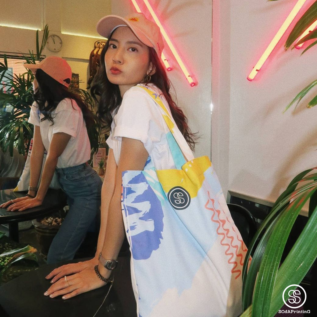 กระเป๋าผ้าแคนวาส พิมพ์ลาย SOdA Cheerful TBA0017 #SOdABag #SOdAPrintinG #กระเป๋า #กระเป๋าผ้า