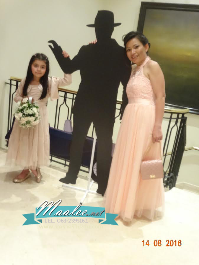 พร้อมส่ง ชุดราตรียาว เพื่อนเจ้าสาว แบบ B คล้องคอ แต่งลูกไม้ กระโปรงตาข่าย (จับสม๊อกด้านหลัง)