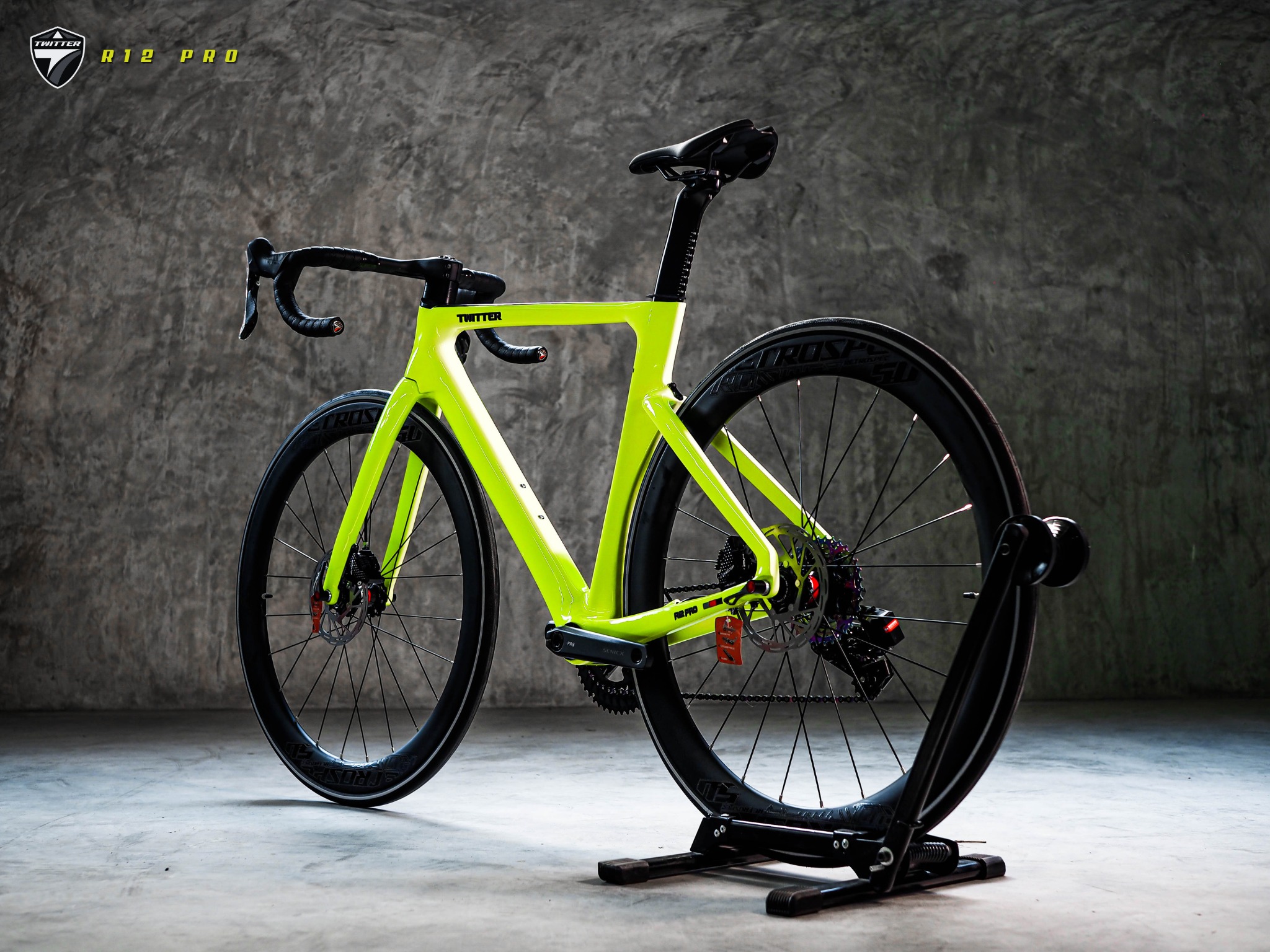 จักรยานเสือหมอบ TWITTER R12 PRO 26SP. CARBON WHEELS เกียร์ไฟฟ้า EDS TX 13SP. 2024