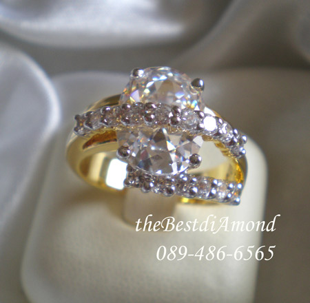 BR604+++แหวนVery Luxury Oval+++ สุดยอดความหรูหรา กับเพชรรูปไข่ขนาดใหญ่ 5 กะรัต ดีไซน์ Modern มากๆๆ ใส่แล้วไฮโซ เปรี้ยว ทันสมัย ดูแฟชั่น สุดๆๆ