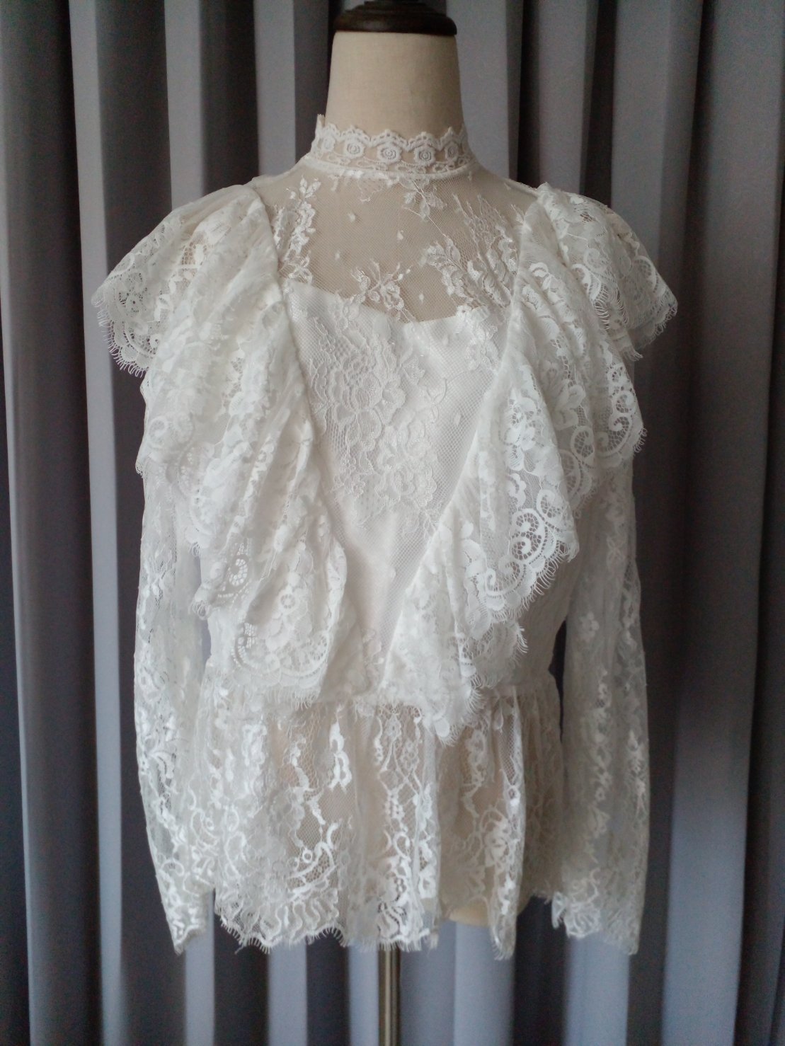 เช่า ชุดไทย ชุดเพื่อนเจ้าสาว เสื้อลูกไม้ ร.5