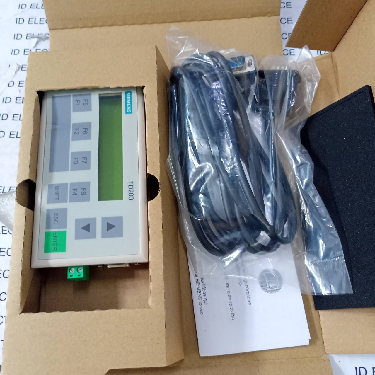 6ES7 272-0AA30-0YA0 ( SIMATIC S7 TD200) HMI " SIEMENS "