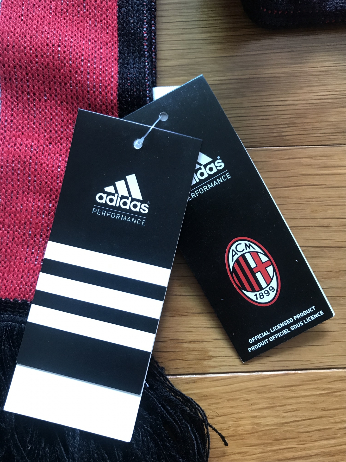 ผ้าพันคอ ฟุตบอล สโมสรเอซี มิลาน - AC MILAN ใหม่ / AC MILAN Football Club Scarf - AC MILAN NEW