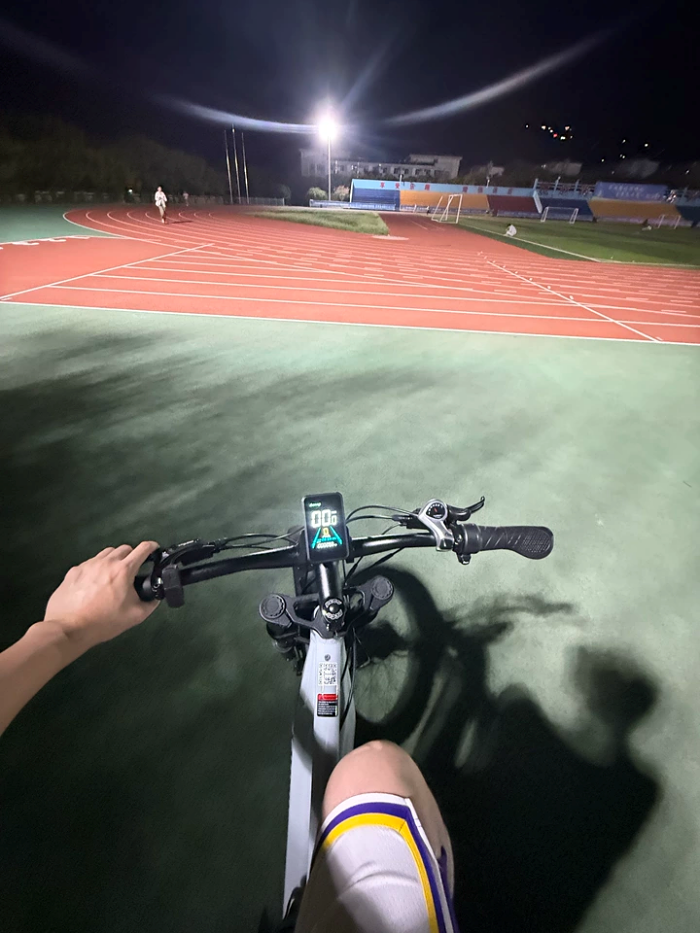 SanMilo S600 จักรยานไฟฟ้ามอเตอร์คู่ 2000W – แบตซัมซุง 48V 17.5Ah ยางหนา 26x3.0 ลุยหิมะ ชายหาด ภูเขา | เริ่มต้น 39,900 บาท