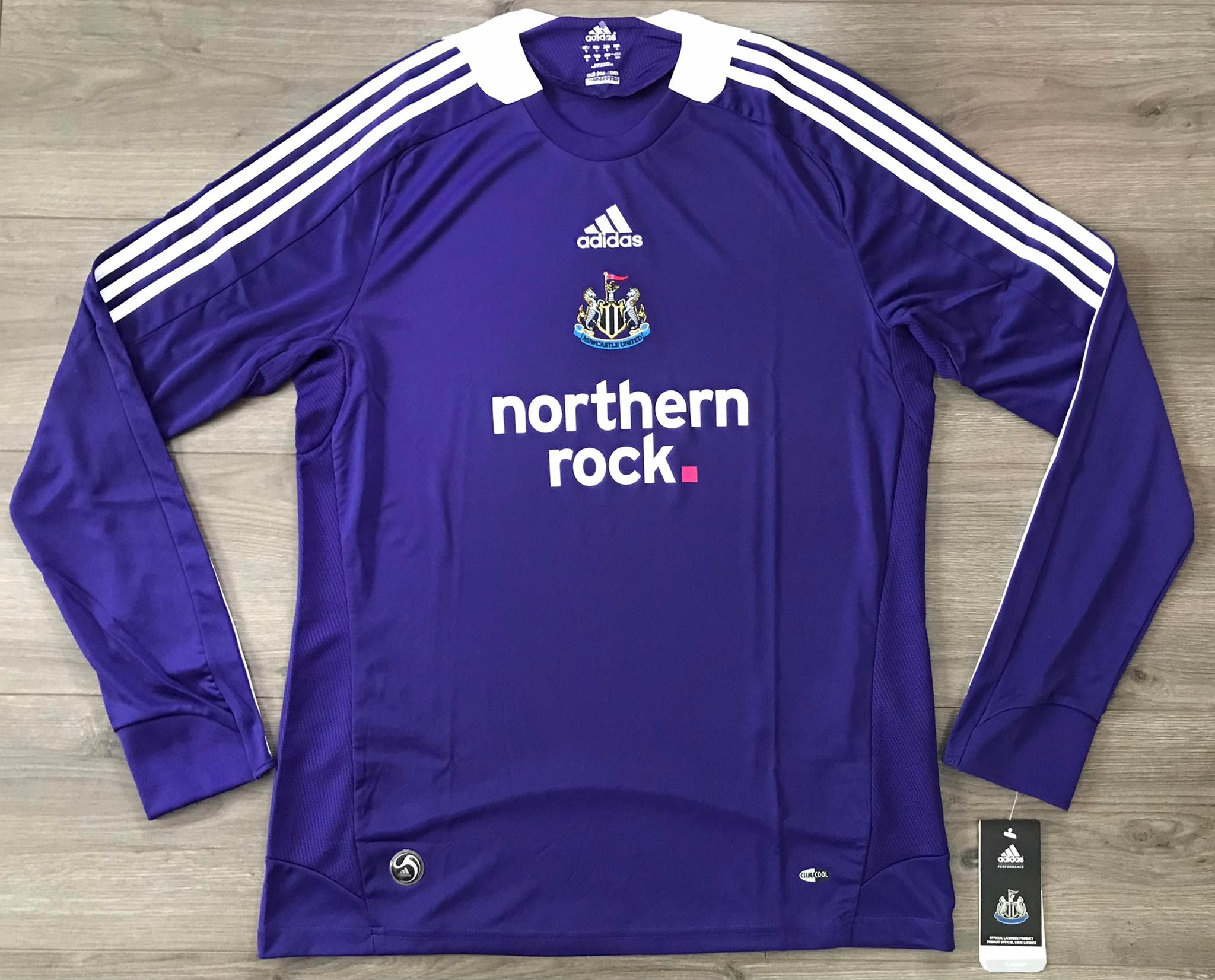เสื้อฟุตบอล ทีมสโมสรนิวคาสเซิล ยูไนเต็ด ชุดเยือน 2008/09 ใหม่ M-Size / NEWCASTLE UNITED Football Shirt Away Kit 2008/09 Jersey NEW M-Size