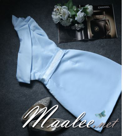 พร้อมเช่า ชุดราตรีสั้น ไหล่เดียว แต่งจีบระบายไหล่ขวา ผ้าซาตินเงา เรียบหรู (ซิปข้าง) สีฟ้า