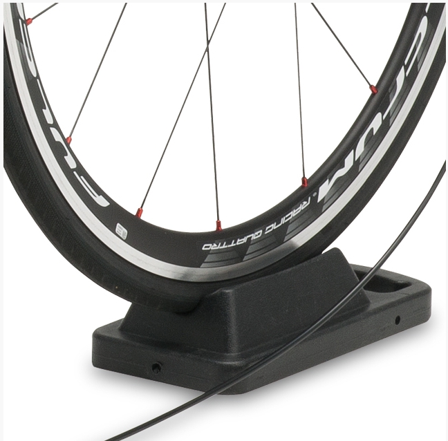 MINOURA เทรนเน่อร์ รุ่นสัมผัสหน้ายาง MAGRIDE-60R, มีรีโมท