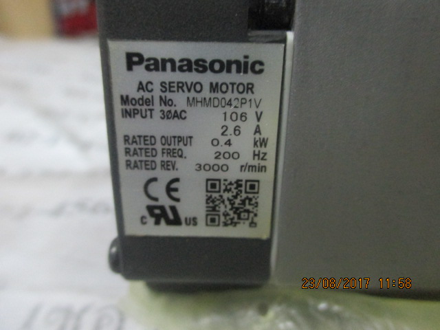 SERVO MOTOR “ PANASONIC ” รุ่น MHMD042P1V