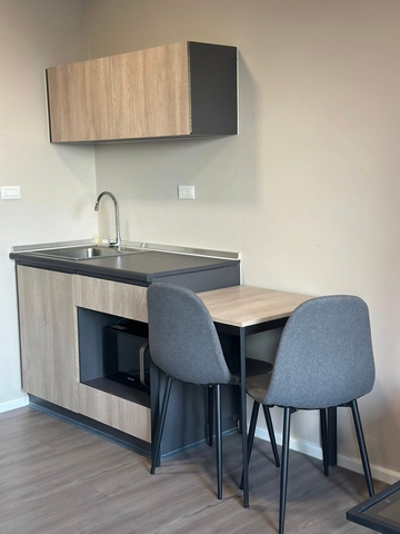 ให้เช่า ดีคอนโด ไฮด์อเวย์-รังสิต ตึกB 26.27 ตร.ม.เฟอร์ครบ มีเครื่องซํกผ้า ตรงข้ามธรรมศาสตร์รังสิต