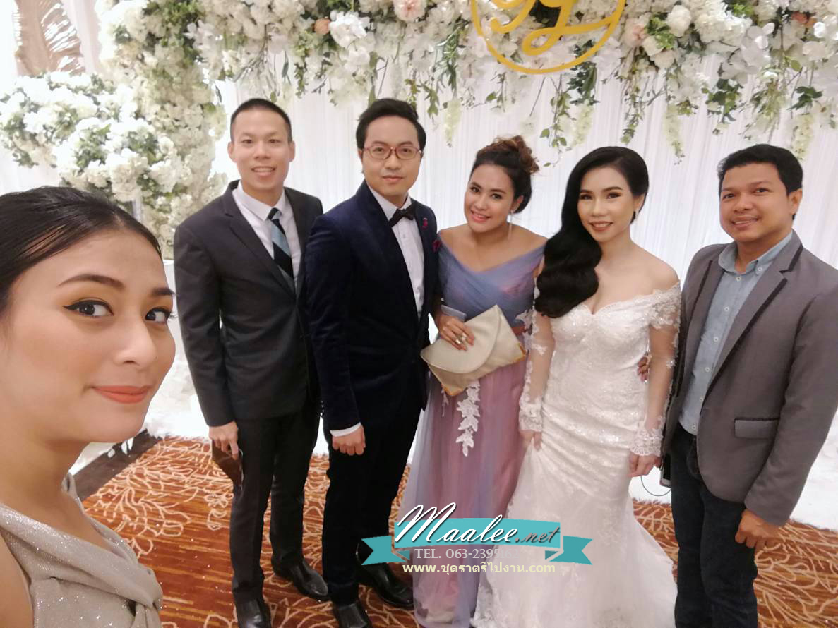 พร้อมเช่า ชุดราตรียาว แบบไหล่ปาด สีเทา-ชมพู Two Tone สไตล์เจ้าหญิง สวยหวานน่ารักมาก เนื้อผ้าตาข่าย แต่งโบว์และลูกไม้ช่วงเอว (เชือกผูกหลัง)