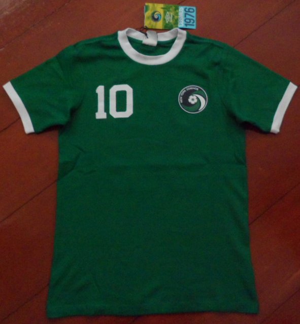 เสื้อฟุตบอล #10 เปเล่ ทีมสโมสรนิวยอร์ค คอสมอส ชุดเยือน เรโทร เมเจอร์ ลีก ซอคเกอร์ 1976 ใหม่ M-Size / #10 PELE NEW YORK COSMOS Football Shirt Retro Away Kit Major League Soccer 1976 Jersey NEW M-Size
