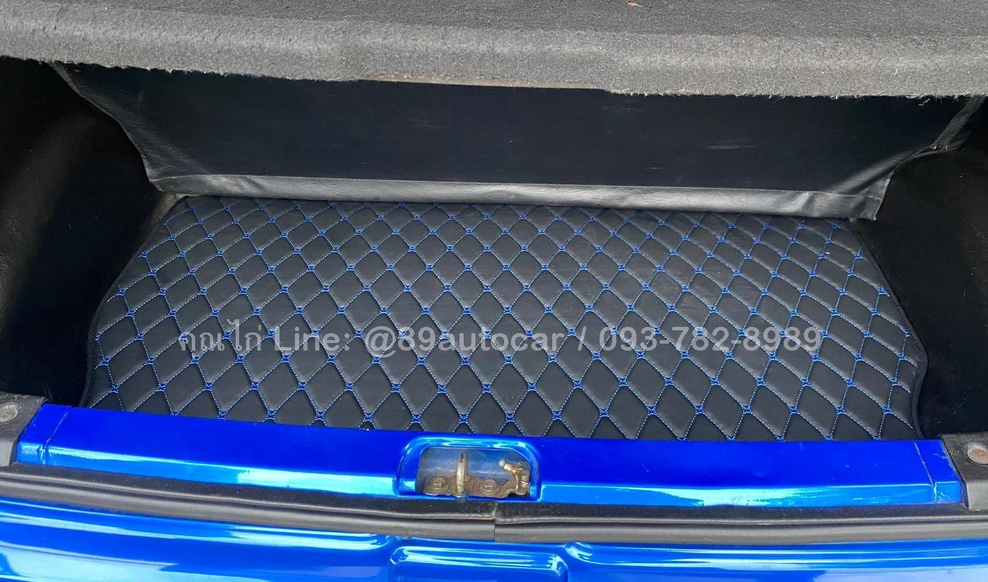พรมปูรถ Daihatsu Mira L200 พรม6D สีดำด้ายน้ำเงิน + ท้าย