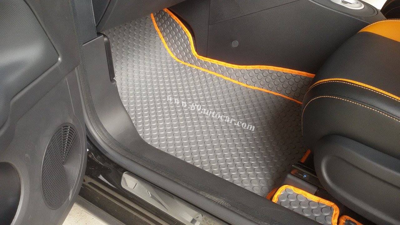 พรมรถยนต์สั่งตัด MG3 ลายกระดุมสีเทาขอบส้ม + ท้าย + พับเบาะ