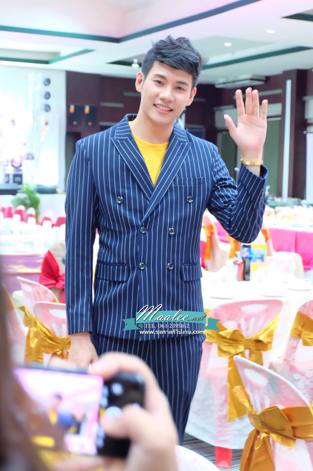 พร้อมเช่า ชุดสูทชาย สีกรมท่าลายทางเล็ก ** พร้อมเช่าไซส์ L , XL **