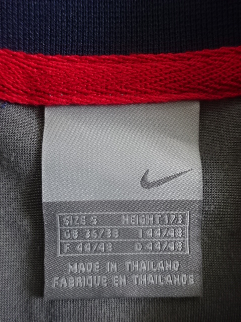 เสื้อที-เชิ๊ต (เสื้อยืดคอกลม) ฟุตบอล ทีมสโมสรปารีส แซงต์ แชร์กแมง ชุดที่ระลึก 2007 ใหม่ S-Size / PARIS SAINT GERMAIN Football T-Shirt Souvenir Kit 2007 Jersey NEW S-Size