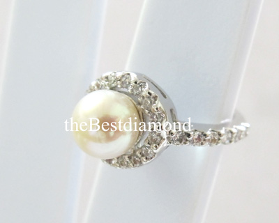 BR207RD-PR+++แหวนมุขเพชรล้อม มีบ่าข้าง++แบบทันสมัย ดูดี ดูผู้ดีมากๆๆ intrend มากๆๆ แบบออกมาจากร้านจิวเวลลี่เ เพชรสวยวิ๊งๆ สวยสุดๆ รับประกัน