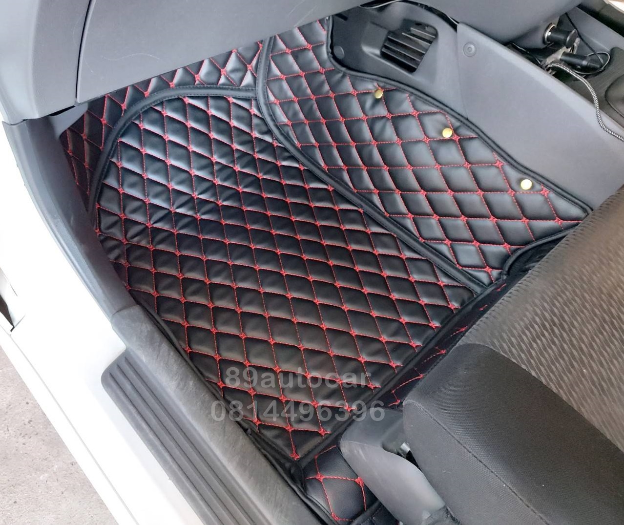พรมปูพื้นรถยนต์ Toyota Avanza 2012 เครื่อง 1.5 CC.
