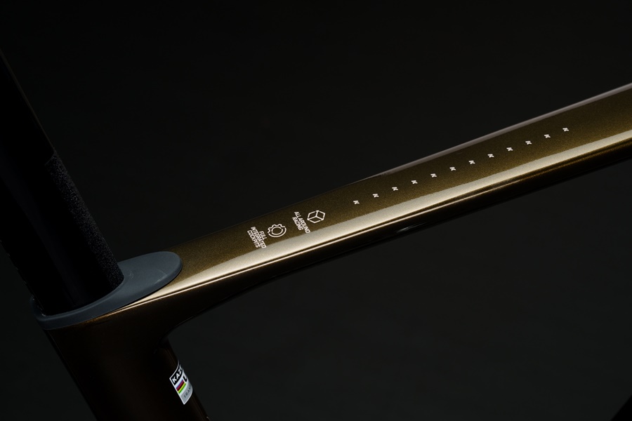 จักรยานเสือหมอบคาร์บอน KAZE RACE KANON XR Shimano 105 12SP เฟรมคาร์บอน T1000/800 จาก Torayca NEW2025