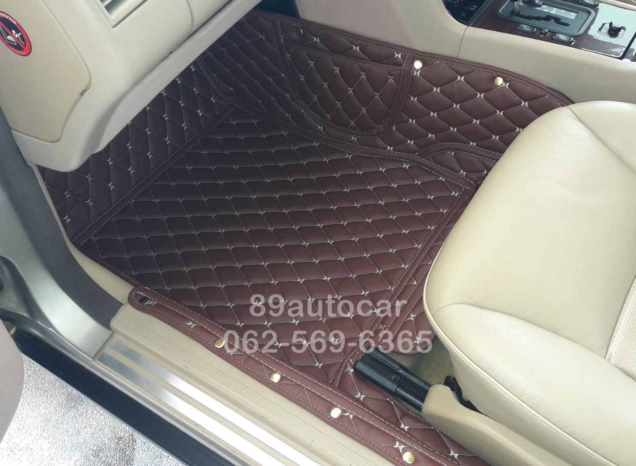 พรมในรถยนต์ Benz E240 W210 ปูพรม6D สีกาแฟ เข้ารูป เต็มคัน