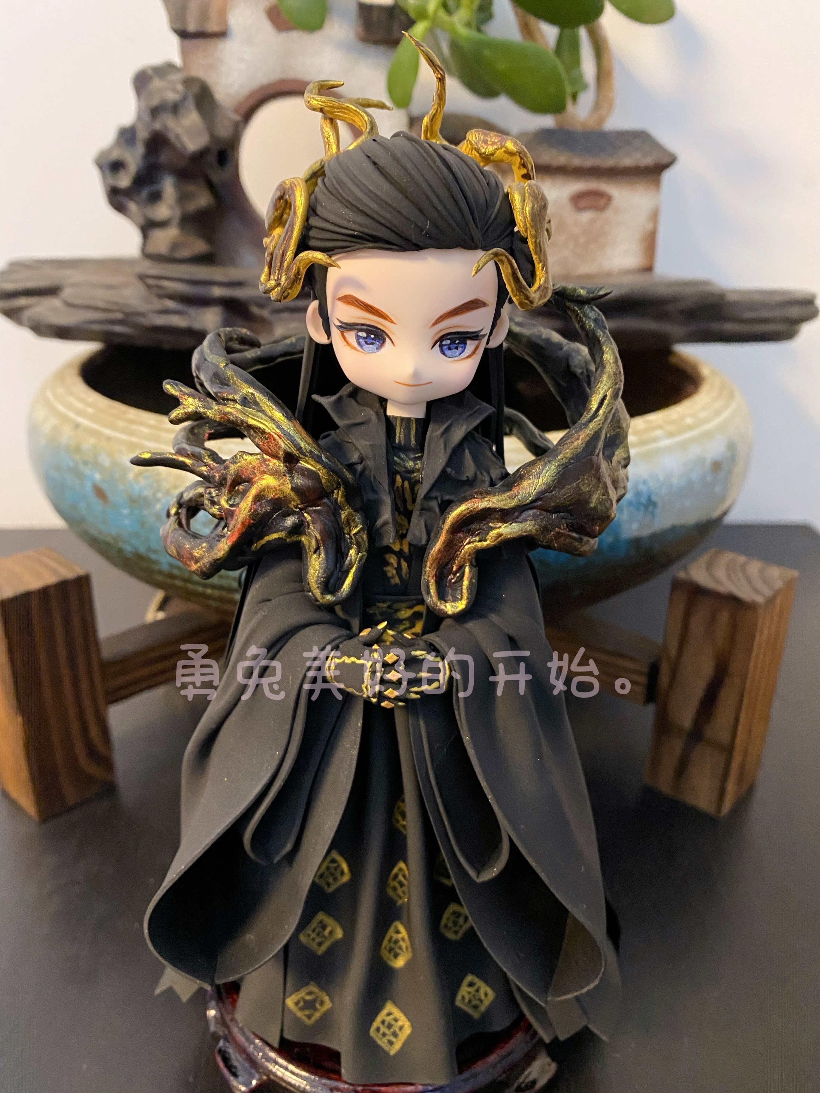 โมเดลดินปั้น ตงฟางชิงชาง จากซีรี่ย์ ของรักของข้า