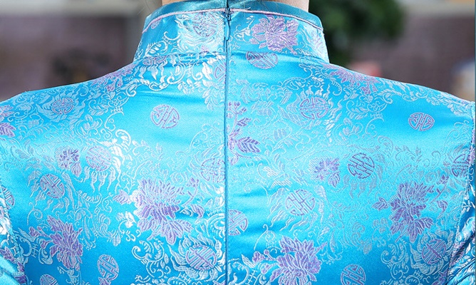 Pre-order กี่เพ้า สีฟ้า ผ้าไหมจีน กุ๊นขอบ ตัดเย็บอย่างดี