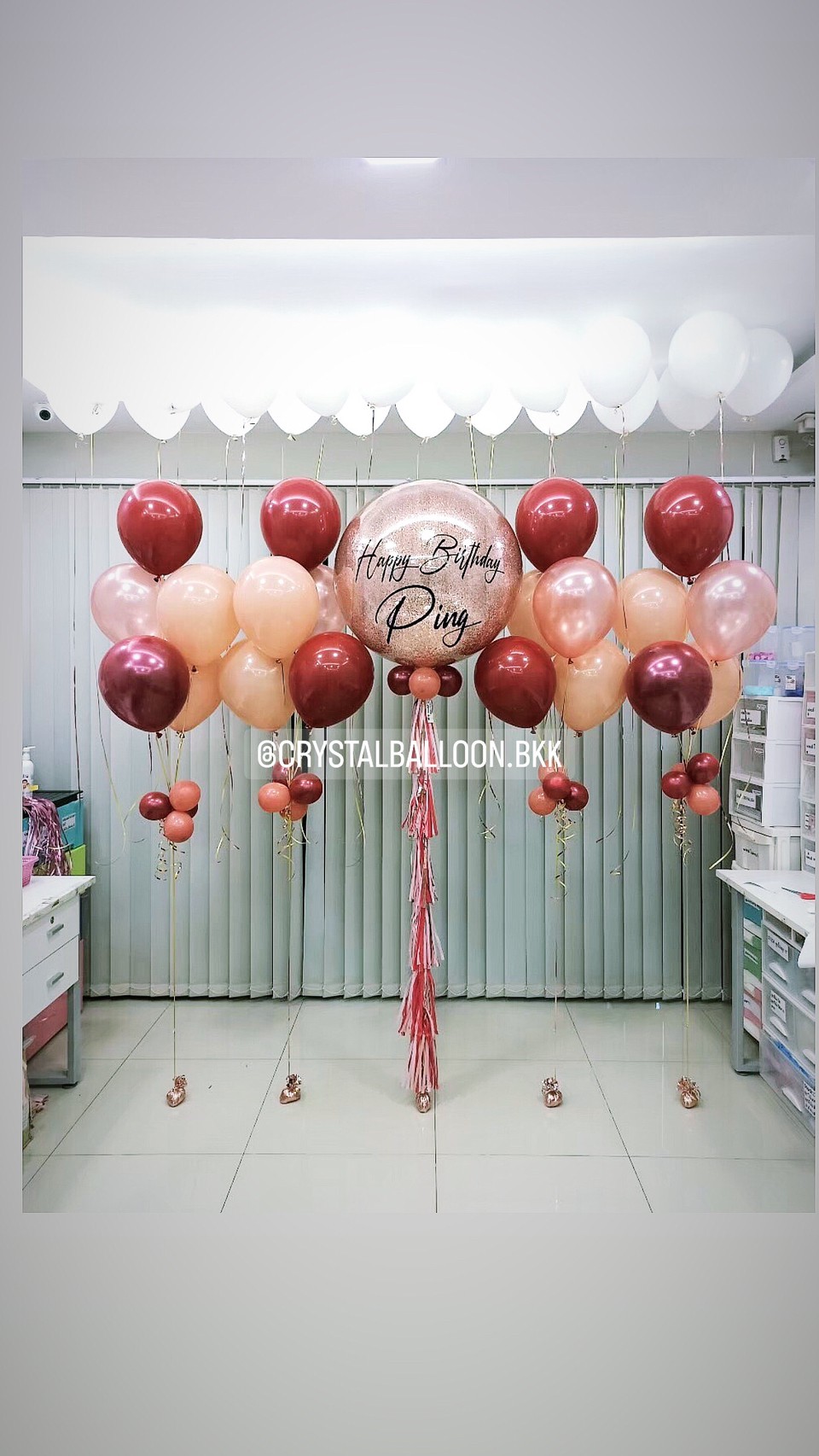 ลูกโป่ง วันเกิด Bubble ขนาด 36" พร้อม ช่อลูกโป่ง ช่อ 5 ลูก 4 ช่อ พร้อม ลูกโป่งลอยฝ้า 20 ลูก พร้อมตกเเต่ง สามารถเปลี่ยนสีลูกโป่ง/เปลี่ยนข้อความ/เปลี่ยนขนาดได้