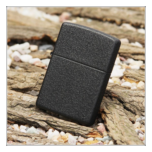 ไฟแช็ค Zippo แท้ 236 ผิวสากเนื้อทรายสีดำสนิท "Black Crackle Finish Lighter" แท้นำเข้า 100%
