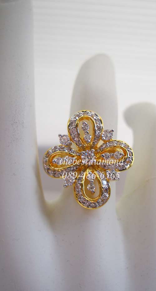 BR611+แหวนนกยูง+++ แหวนเพชร cz หรูหรามากๆๆ สวยสุดๆ หากชอบแหวนอลังการ แบบRight Hand Ring ต้องไม่พลาด ใส่แล้วสวยเต็มนิ้ว งานละเอียดสวยมาก เพชรวิ๊งๆๆ