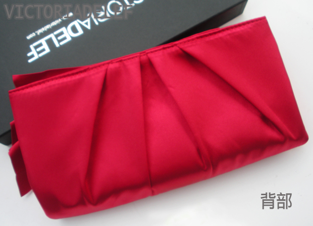 พร้อมส่ง Evening Clutch กระเป๋าออกงาน VictoriaDelef ผ้าซาติน สีชมพู