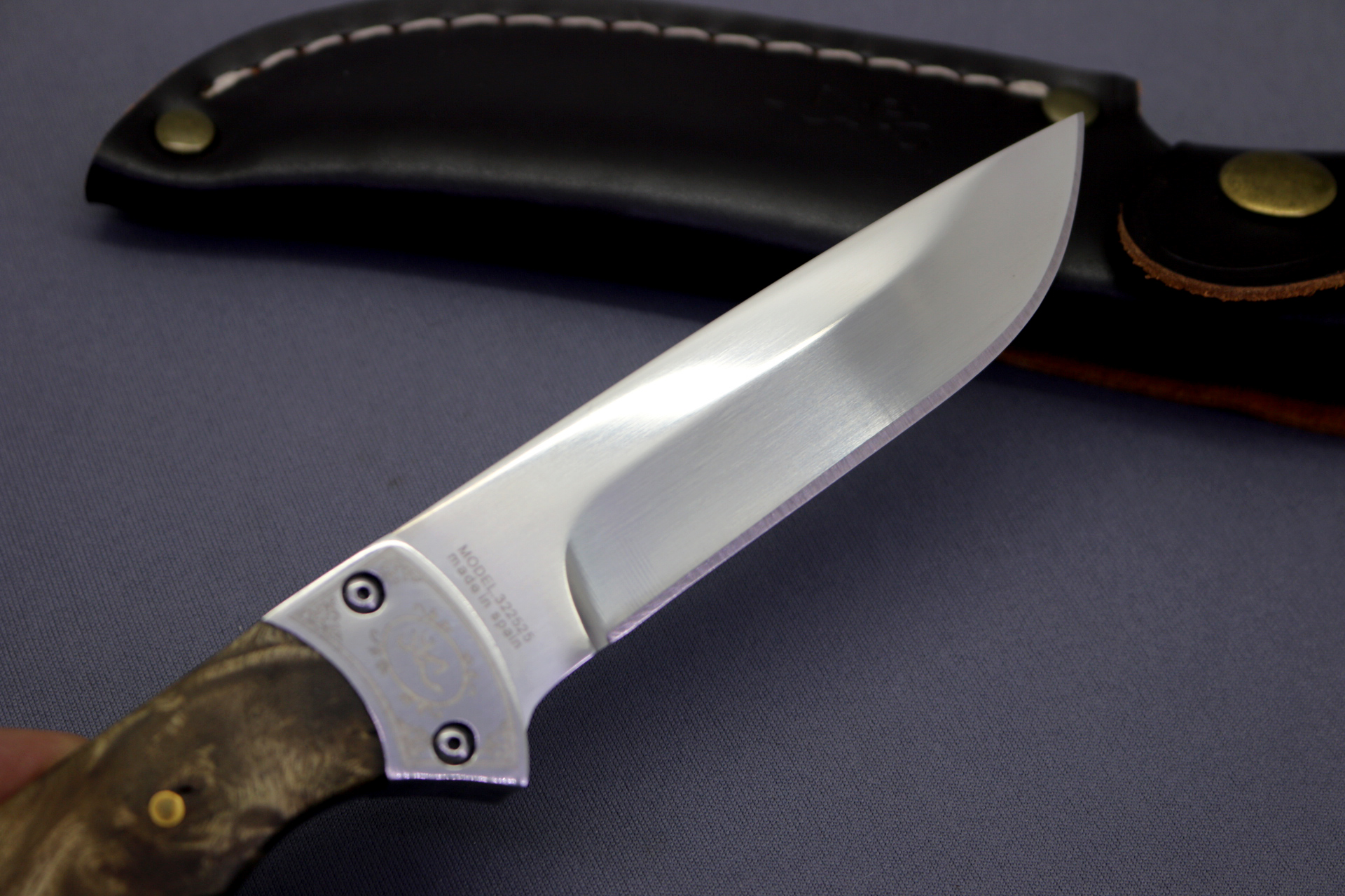 มีดใบตาย Browning รุ่น 322525 ขนาด 8 3/4 นิ้ว แข็งแรง หนักตัน ทนทานมาก (OEM)