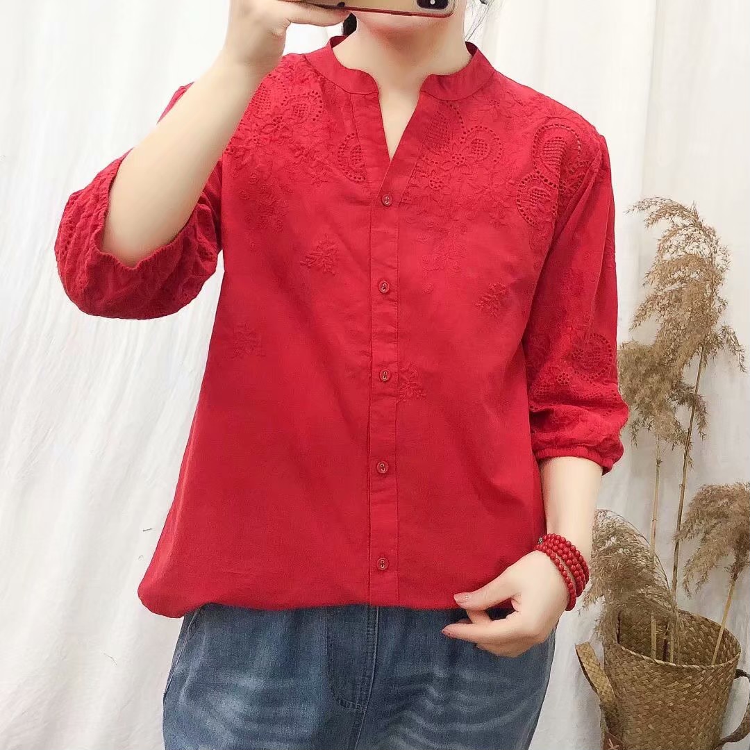 เสื้อผ้าฝ้ายลายปักลูกไม้