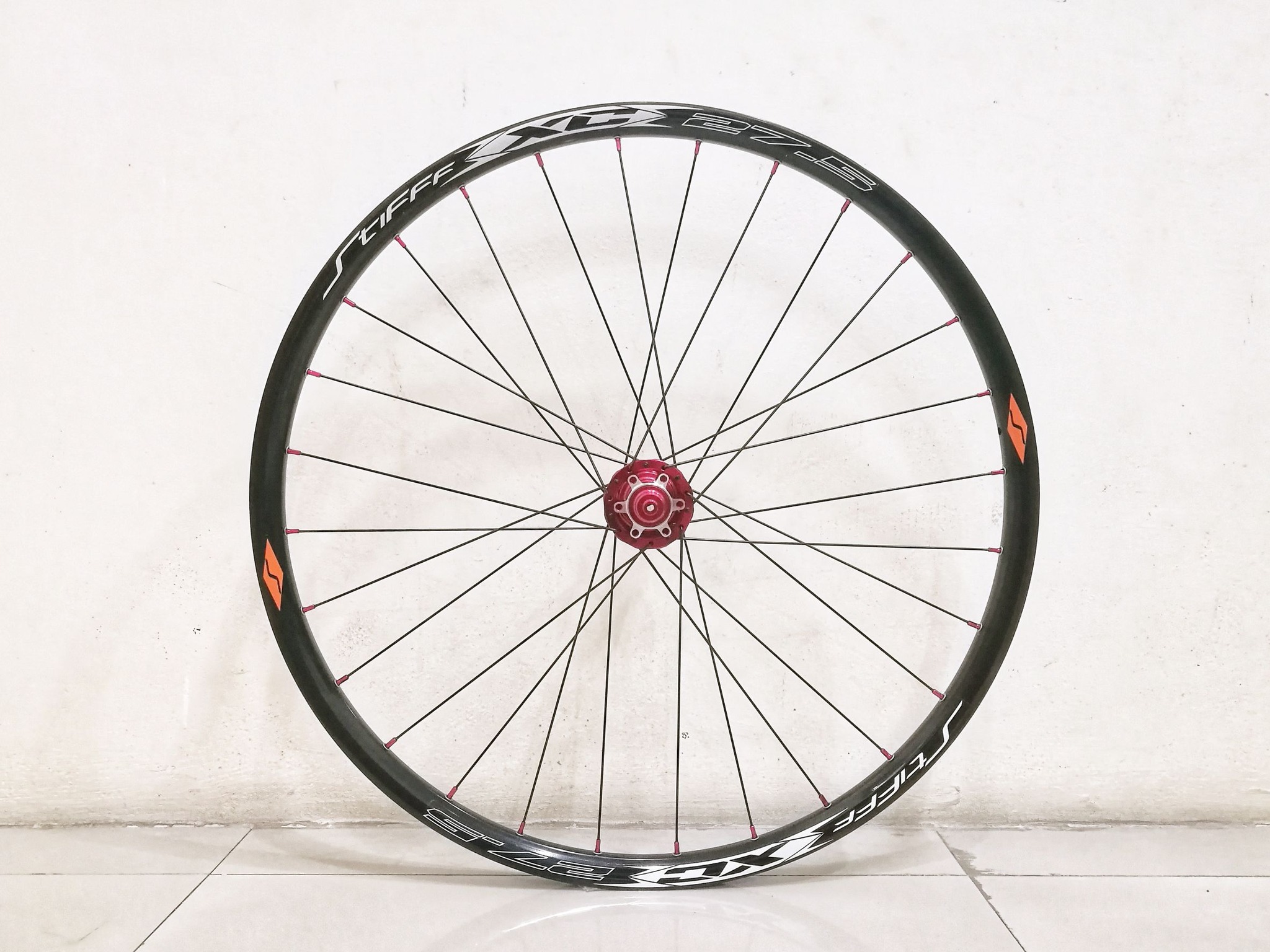 ชุดล้อเสือภูเขา Stifff XC-27.5 Red hub ท๊อปอลูฯ ขนาด27.5 โม่ Shimano 8-11 สปีด รองรับ Tubeless Ready