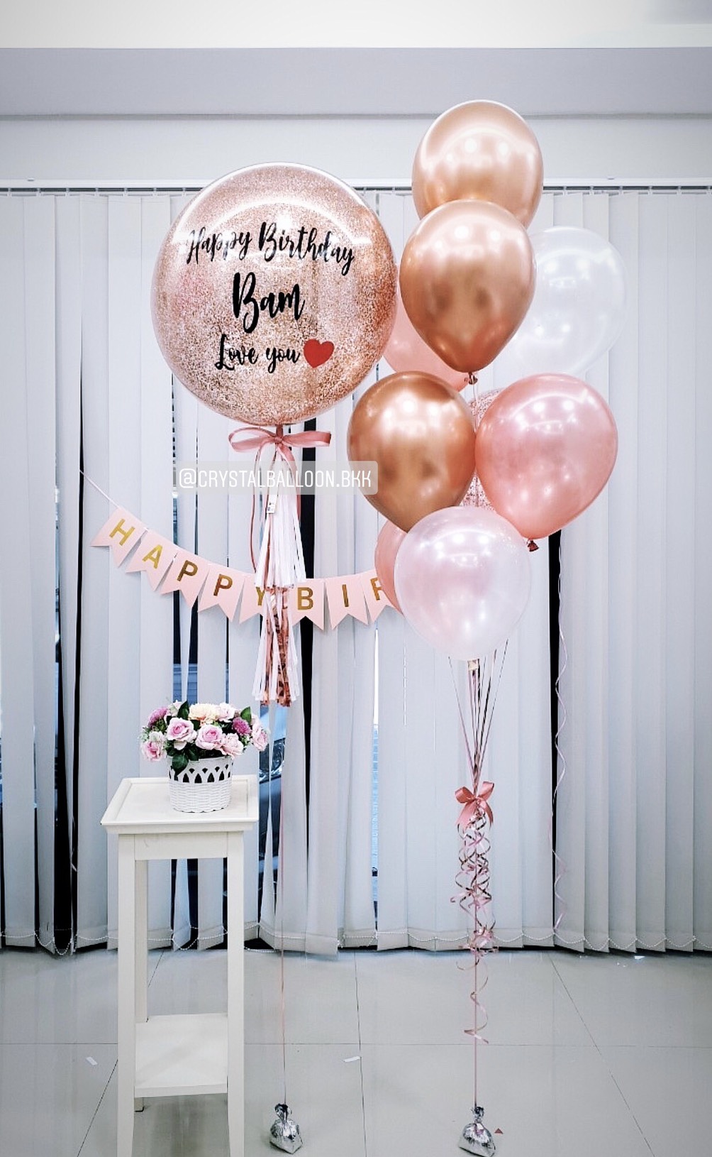 ลูกโป่ง วันเกิด Bubble ขนาด 24" สียอดนิยม พร้อม ป้ายธง Happy Birthday พร้อม ช่อลูกโป่ง ช่อ 1 ช่อ พร้อมตกเเต่ง สามารถเปลี่ยนสีลูกโป่ง/เปลี่ยนสี-ป้ายธง/เปลี่ยนข้อความ/เปลี่ยนขนาดได้