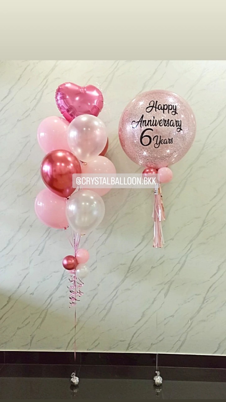 ลูกโป่ง Happy Anniversary Bubble ขนาด 24" กลิตเตอร์สีชมพู 1 ลูก พร้อม ช่อลูกโป่งฟอยล์หัวใจ ขนาด 18" ช่อ 9 ลูก 1 ช่อ Theme สีชมพู พร้อมตกแต่ง สามารถเปลี่ยนสีลูกโป่ง/เปลี่ยนข้อความ/เปลี่ยนขนาด/เปลี่ยนฟอยล์ตกแต่งได้